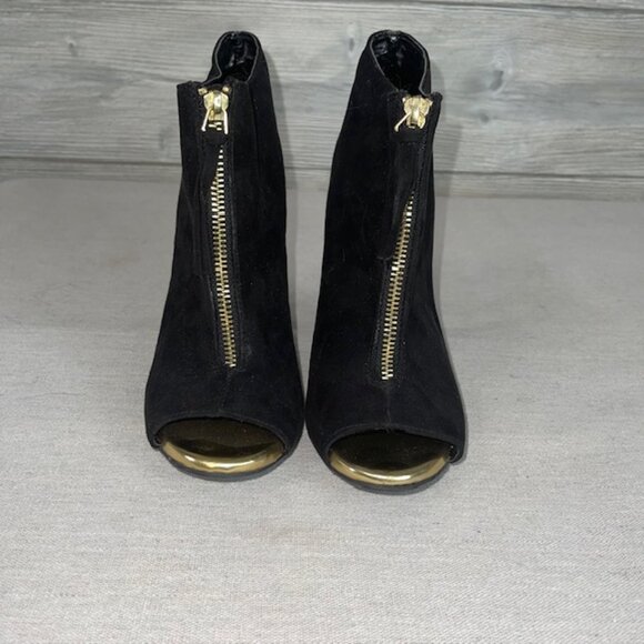 Mossimo Peeptoe 4.5" Heel Front Zip Booties Women's 7 Black Faux Suede Gold Trim - Picture 7 of 7